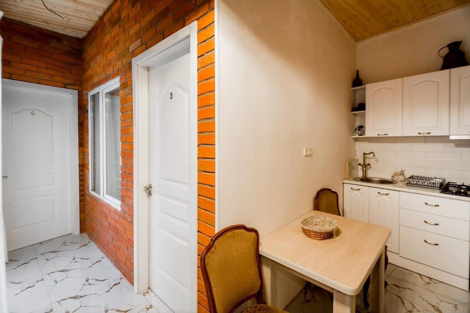 Nina'S Apartaments Tbilisi Exterior photo